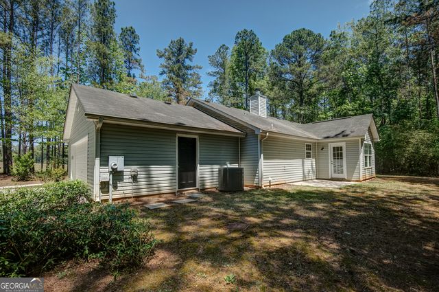144 Sanders Davis Road, Newnan, GA 30263