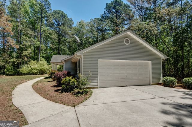 144 Sanders Davis Road, Newnan, GA 30263