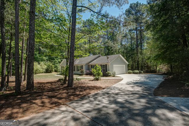 144 Sanders Davis Road, Newnan, GA 30263