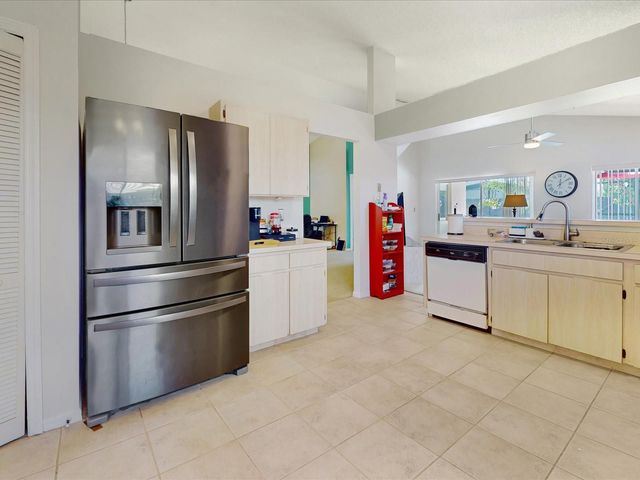 2504 KINGSTON COURT, Kissimmee, FL 34746