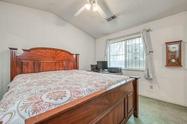 4892 E Grove Avenue, Fresno, CA 93725