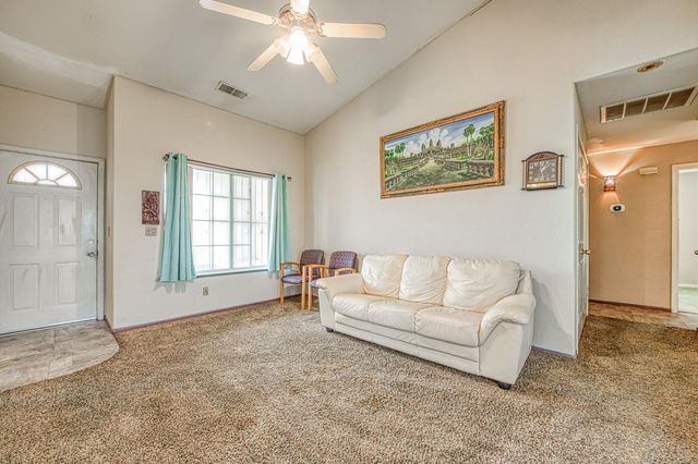 4892 E Grove Avenue, Fresno, CA 93725