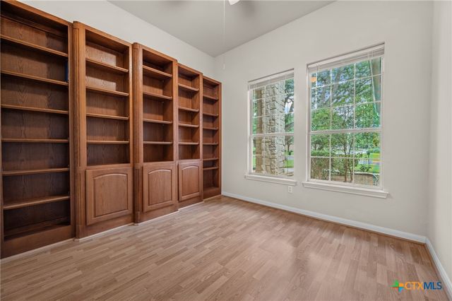 133 Crystal Springs Drive, Georgetown, TX 78633