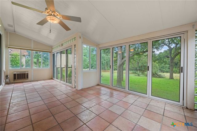 133 Crystal Springs Drive, Georgetown, TX 78633