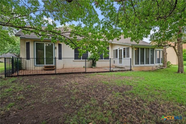 133 Crystal Springs Drive, Georgetown, TX 78633