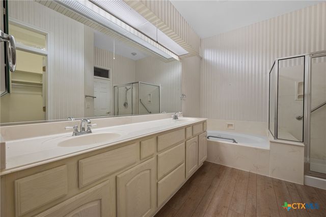 133 Crystal Springs Drive, Georgetown, TX 78633