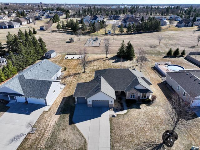 708 Anderson Way, Alexandria, MN 56308