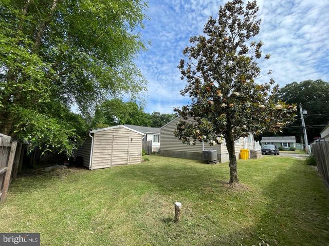 1172 CEDAR AVE, Shady Side, MD 20764