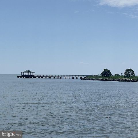 1172 CEDAR AVE, Shady Side, MD 20764