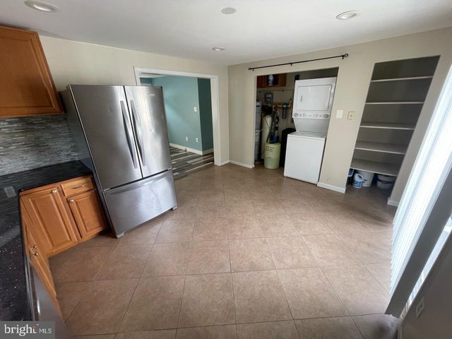 1172 CEDAR AVE, Shady Side, MD 20764