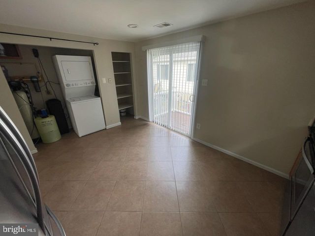 1172 CEDAR AVE, Shady Side, MD 20764
