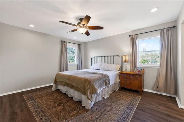 1016 NE 99th Street, Kansas City, MO 64155