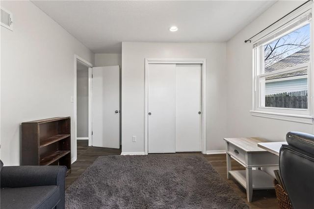 1016 NE 99th Street, Kansas City, MO 64155