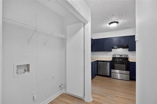 1555 Burnstone Drive, Stone Mountain, GA 30088