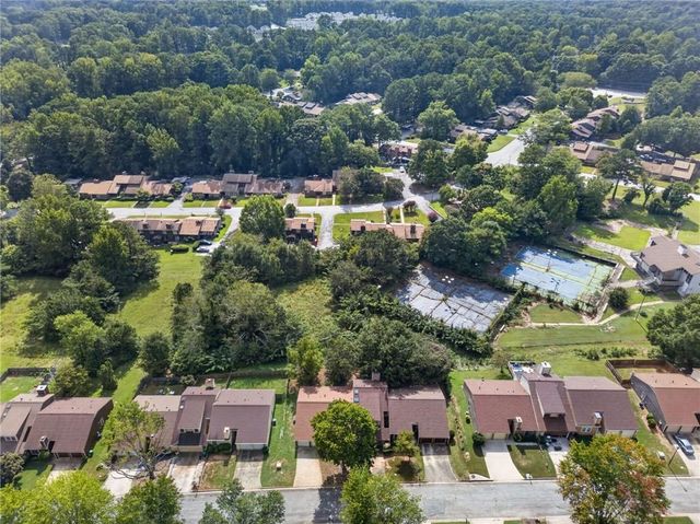 1555 Burnstone Drive, Stone Mountain, GA 30088