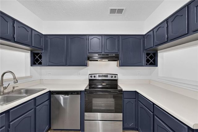 1555 Burnstone Drive, Stone Mountain, GA 30088
