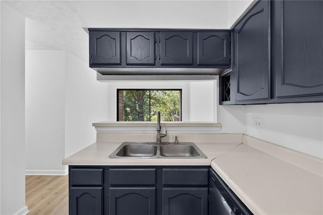 1555 Burnstone Drive, Stone Mountain, GA 30088