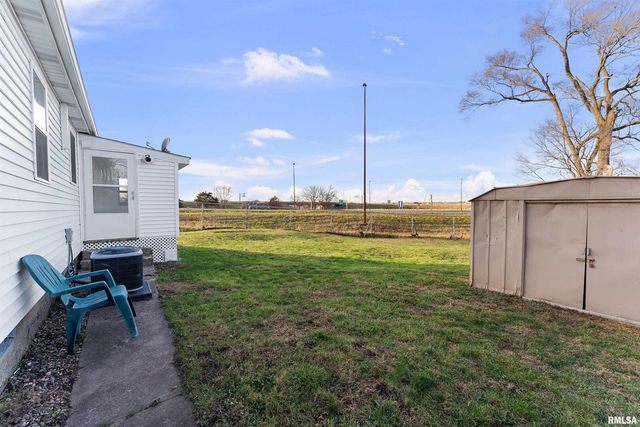 3221 66TH Avenue, Moline, IL 61265