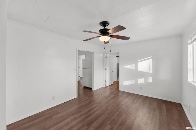 3221 66TH Avenue, Moline, IL 61265