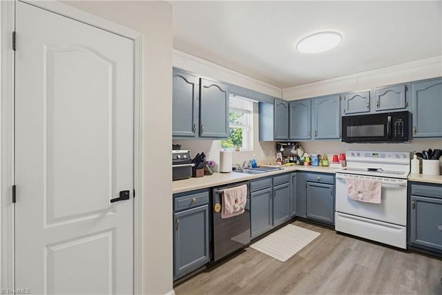 315 Maynard South Drive, Winston-salem, NC 27107