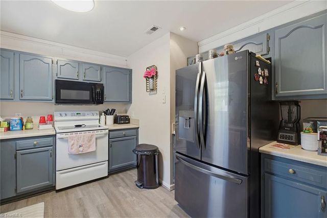 315 Maynard South Drive, Winston-salem, NC 27107