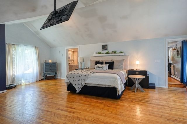 16 Dewey St, Leominster, MA 01453