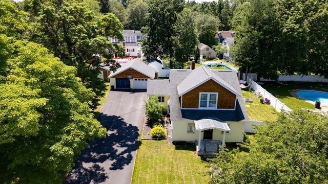 16 Dewey St, Leominster, MA 01453