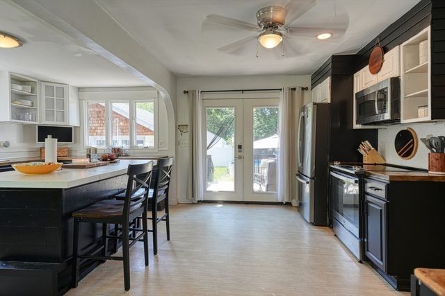 16 Dewey St, Leominster, MA 01453