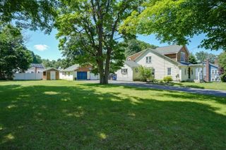 16 Dewey St, Leominster, MA 01453