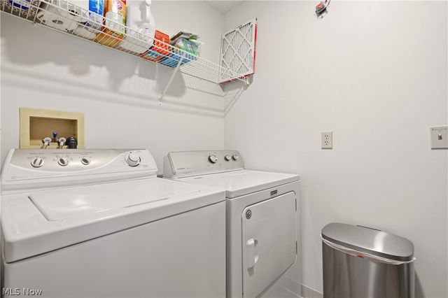 23135 Grist Mill Court 29C, Olmsted Falls, OH 44138