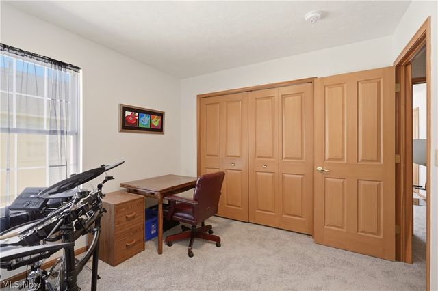 23135 Grist Mill Court 29C, Olmsted Falls, OH 44138