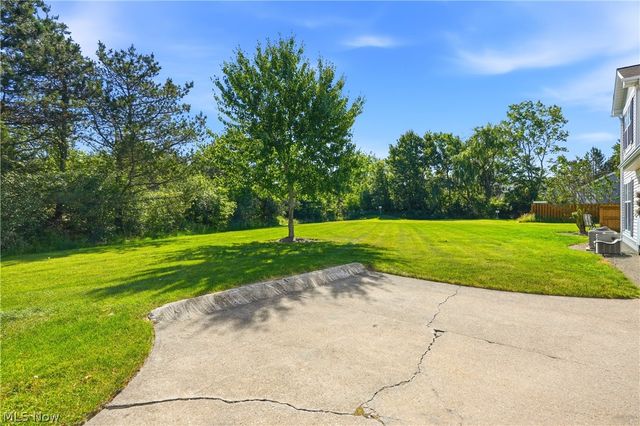 23135 Grist Mill Court 29C, Olmsted Falls, OH 44138
