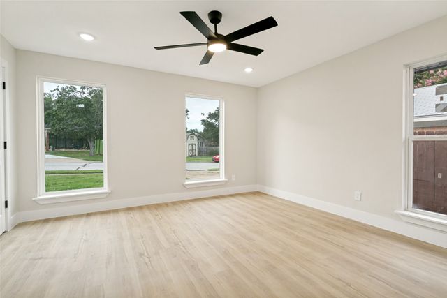 1504 Lexington Place, Bedford, TX 76022