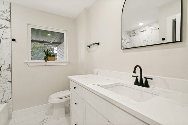 1504 Lexington Place, Bedford, TX 76022