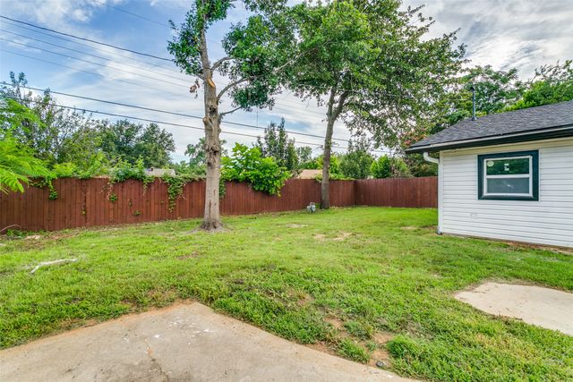 1504 Lexington Place, Bedford, TX 76022