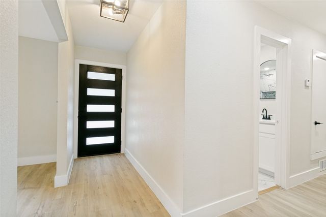 1504 Lexington Place, Bedford, TX 76022