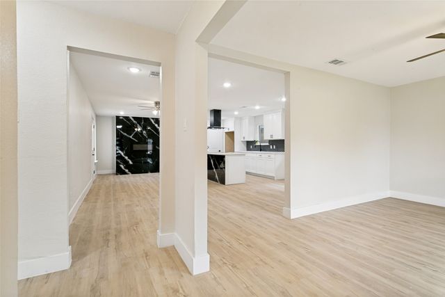 1504 Lexington Place, Bedford, TX 76022