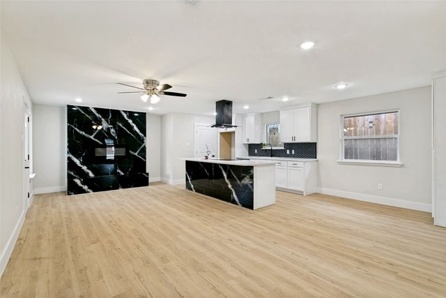 1504 Lexington Place, Bedford, TX 76022