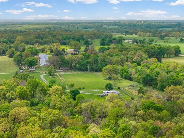 20609 Russell Corner Road, Gravette, AR 72736