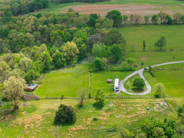 20609 Russell Corner Road, Gravette, AR 72736