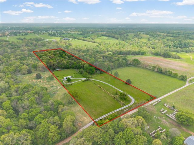 20609 Russell Corner Road, Gravette, AR 72736