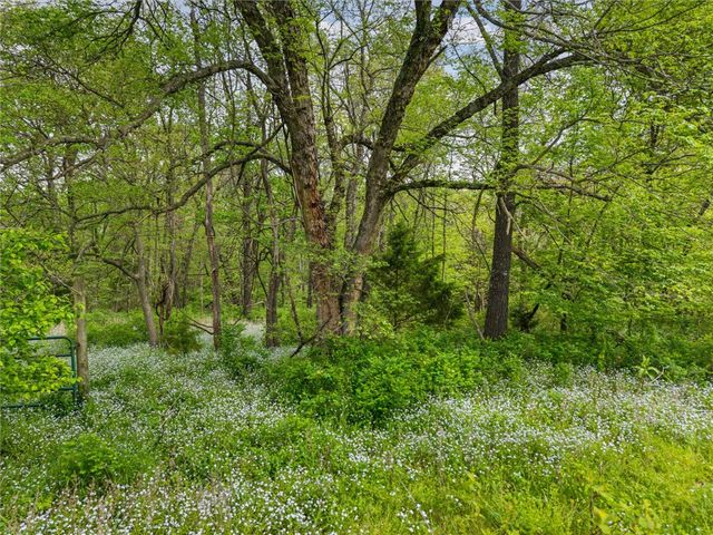 20609 Russell Corner Road, Gravette, AR 72736