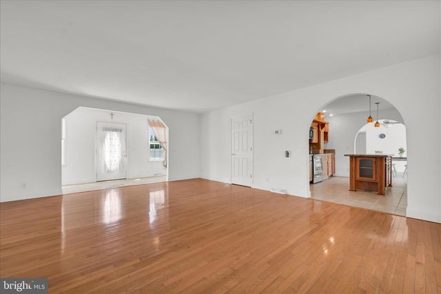 12 HILLSIDE VISTA DR, Pine Grove, PA 17963