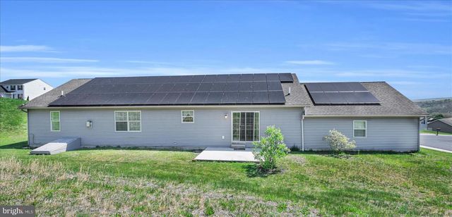 12 HILLSIDE VISTA DR, Pine Grove, PA 17963