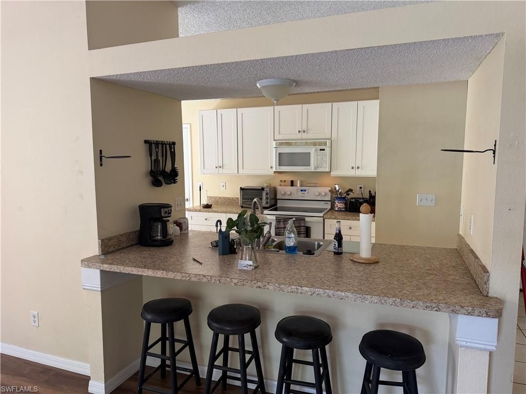 8072 Sandpiper RD, FORT MYERS, FL 33967 — photo 2