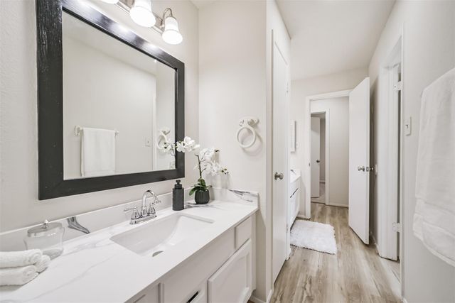 19635 Moonhollow Drive, Houston, TX 77084