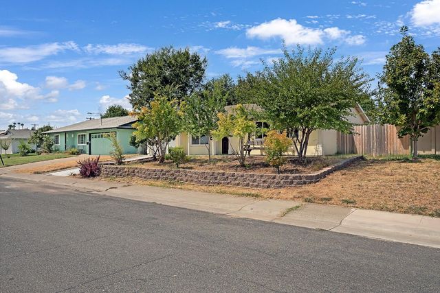 2012 Kellogg Way, Rancho Cordova, CA 95670