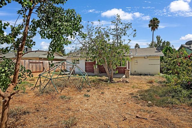 2012 Kellogg Way, Rancho Cordova, CA 95670