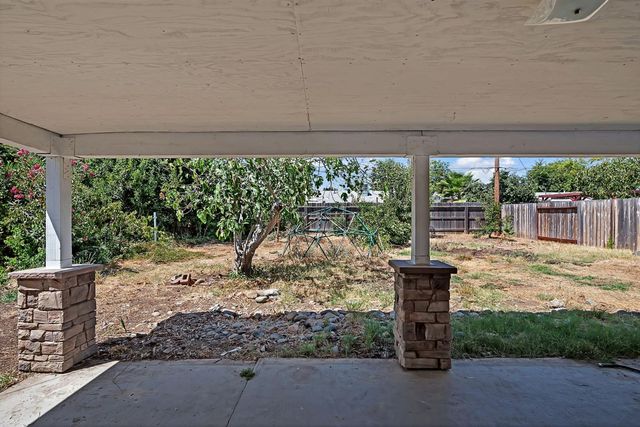 2012 Kellogg Way, Rancho Cordova, CA 95670