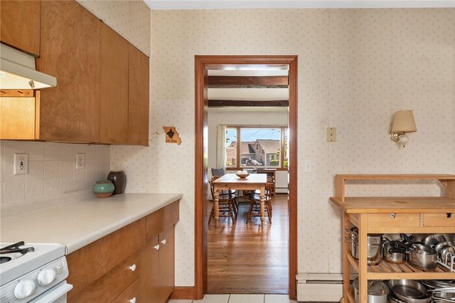 905 Bullocks Point Avenue, East Providence, RI 02915